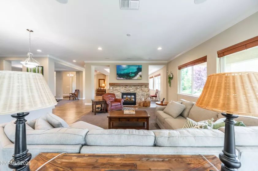 9860 Sea Breeze, Reno, Nevada 89521, 5 Bedrooms Bedrooms, ,5 BathroomsBathrooms,Residential,Residential,Sea Breeze,250051248