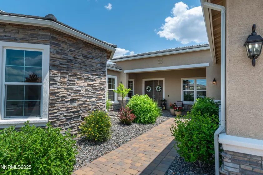 9860 Sea Breeze, Reno, Nevada 89521, 5 Bedrooms Bedrooms, ,5 BathroomsBathrooms,Residential,Residential,Sea Breeze,250051248
