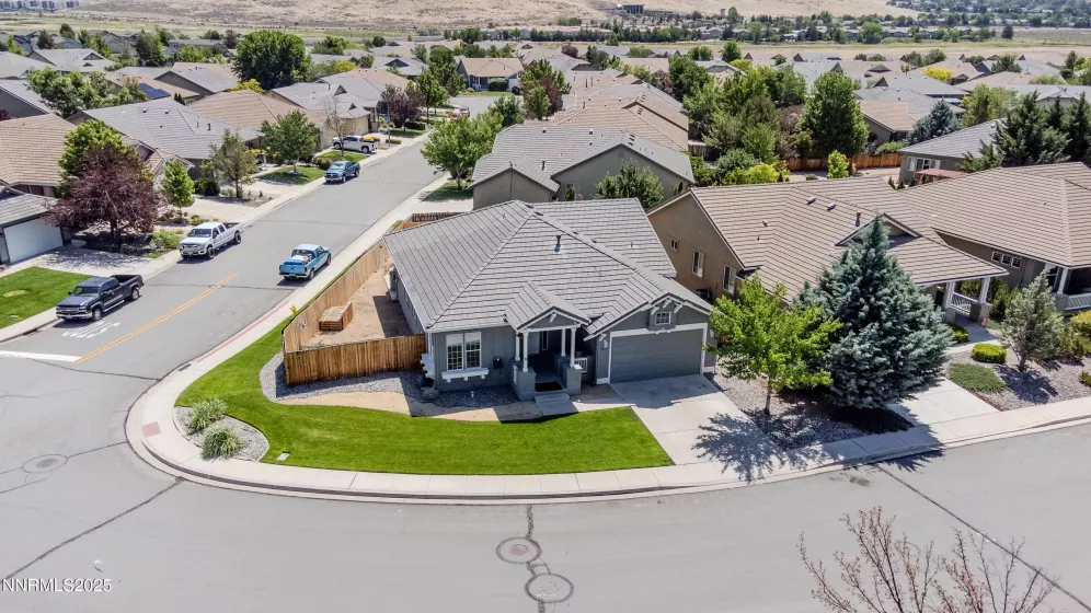 5828 Desert Mirage, Sparks, Nevada 89436, 3 Bedrooms Bedrooms, ,2 BathroomsBathrooms,Residential,Residential,Desert Mirage,250051255