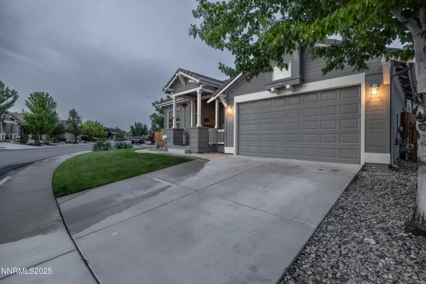 5828 Desert Mirage, Sparks, Nevada 89436, 3 Bedrooms Bedrooms, ,2 BathroomsBathrooms,Residential,Residential,Desert Mirage,250051255