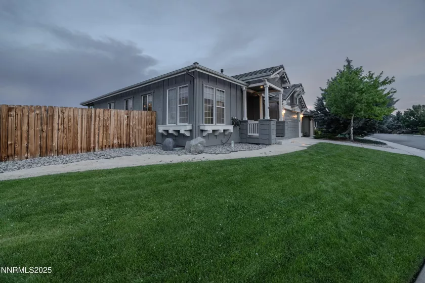 5828 Desert Mirage, Sparks, Nevada 89436, 3 Bedrooms Bedrooms, ,2 BathroomsBathrooms,Residential,Residential,Desert Mirage,250051255