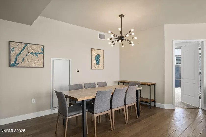 50 Sierra, Reno, Nevada 89501, 2 Bedrooms Bedrooms, ,2 BathroomsBathrooms,Residential,Residential,Sierra,250051260