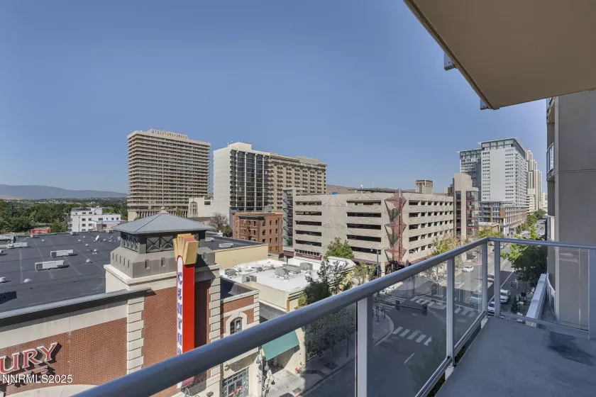 50 Sierra, Reno, Nevada 89501, 2 Bedrooms Bedrooms, ,2 BathroomsBathrooms,Residential,Residential,Sierra,250051260