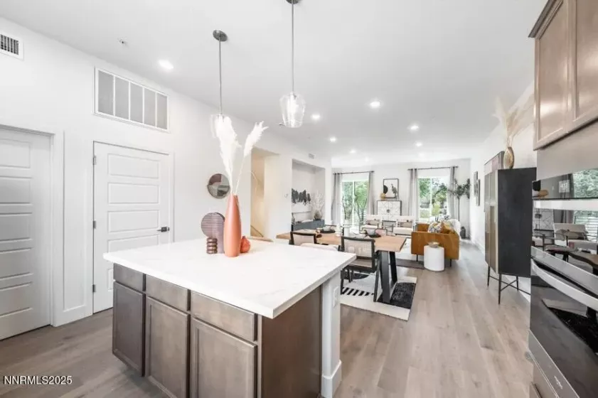 165 Rissone, Reno, Nevada 89503, 4 Bedrooms Bedrooms, ,4 BathroomsBathrooms,Residential,Residential,Rissone,250051263