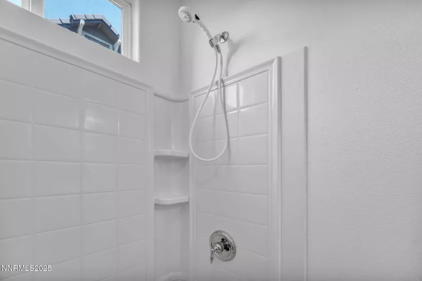 5310 Healing Stone, Sparks, Nevada 89436, 4 Bedrooms Bedrooms, ,3 BathroomsBathrooms,Residential,Residential,Healing Stone,250051264