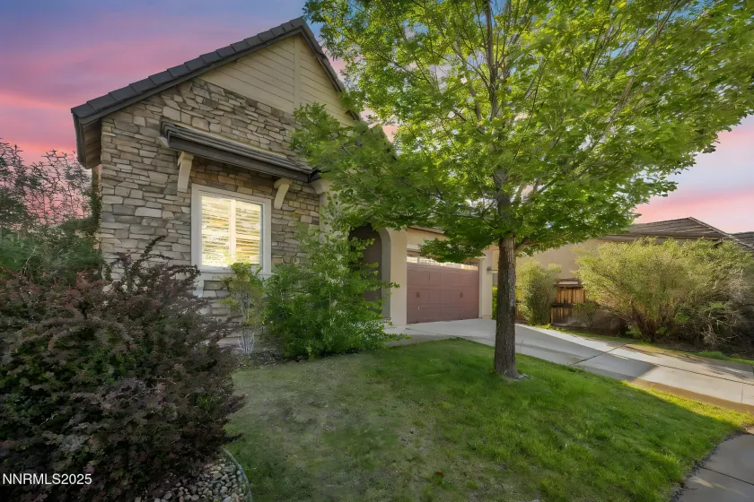 5310 Healing Stone, Sparks, Nevada 89436, 4 Bedrooms Bedrooms, ,3 BathroomsBathrooms,Residential,Residential,Healing Stone,250051264