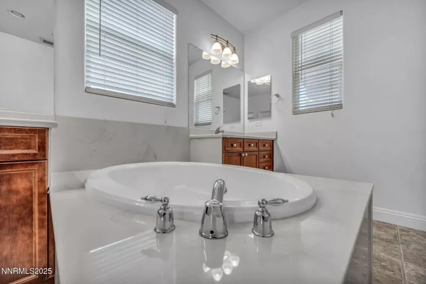 5310 Healing Stone, Sparks, Nevada 89436, 4 Bedrooms Bedrooms, ,3 BathroomsBathrooms,Residential,Residential,Healing Stone,250051264