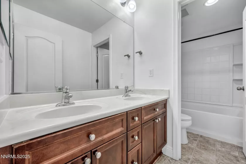 5310 Healing Stone, Sparks, Nevada 89436, 4 Bedrooms Bedrooms, ,3 BathroomsBathrooms,Residential,Residential,Healing Stone,250051264