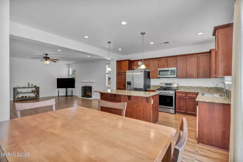 5310 Healing Stone, Sparks, Nevada 89436, 4 Bedrooms Bedrooms, ,3 BathroomsBathrooms,Residential,Residential,Healing Stone,250051264