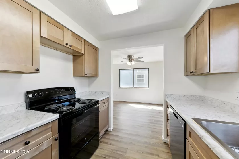 718 Travis, Carson City, Nevada 89701, 2 Bedrooms Bedrooms, ,3 BathroomsBathrooms,Residential,Residential,Travis,250051271