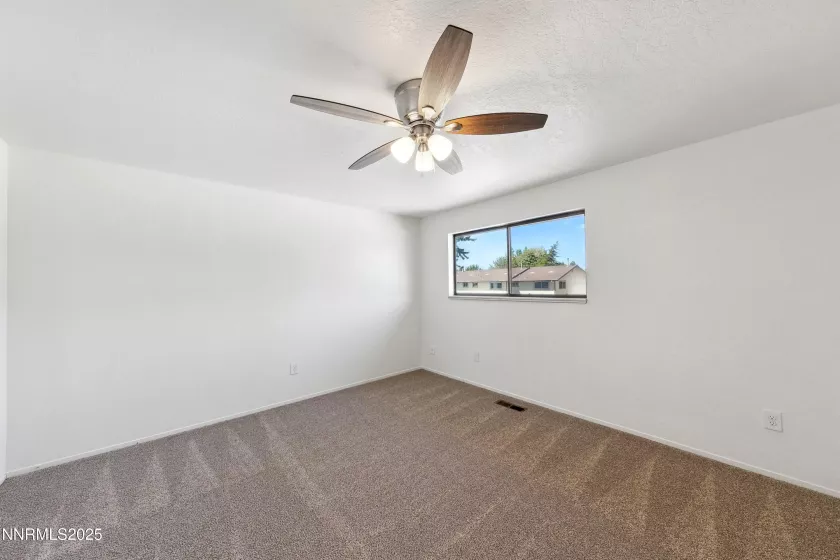 718 Travis, Carson City, Nevada 89701, 2 Bedrooms Bedrooms, ,3 BathroomsBathrooms,Residential,Residential,Travis,250051271