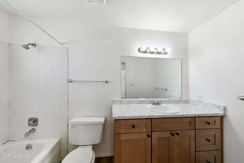718 Travis, Carson City, Nevada 89701, 2 Bedrooms Bedrooms, ,3 BathroomsBathrooms,Residential,Residential,Travis,250051271