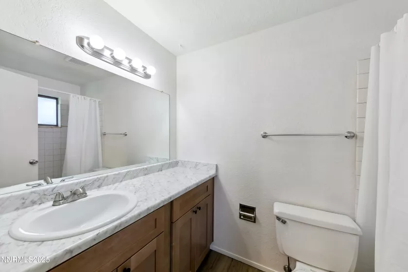 718 Travis, Carson City, Nevada 89701, 2 Bedrooms Bedrooms, ,3 BathroomsBathrooms,Residential,Residential,Travis,250051271
