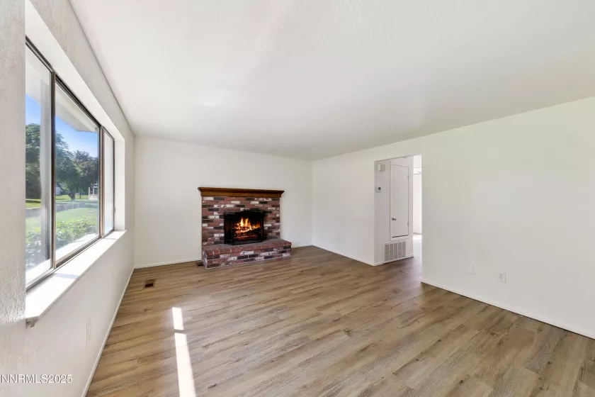 718 Travis, Carson City, Nevada 89701, 2 Bedrooms Bedrooms, ,3 BathroomsBathrooms,Residential,Residential,Travis,250051271
