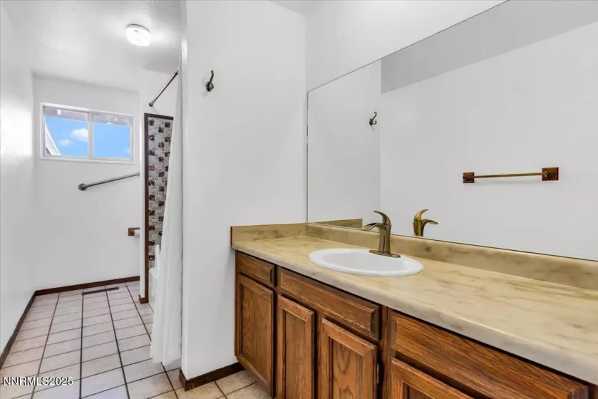 1809 Franklin, Carson City, Nevada 89706, 4 Bedrooms Bedrooms, ,3 BathroomsBathrooms,Residential,Residential,Franklin,250051276
