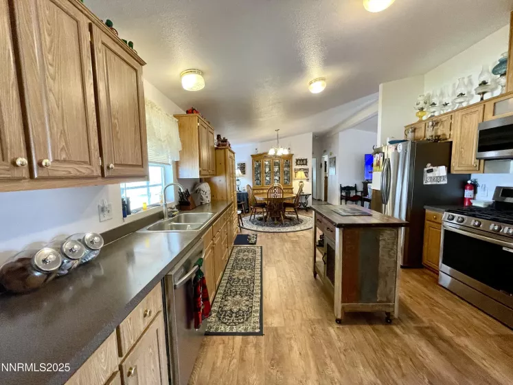 8770 Ring, Battle Mountain, Nevada 89820, 3 Bedrooms Bedrooms, ,2 BathroomsBathrooms,Residential,Residential,Ring,250051277