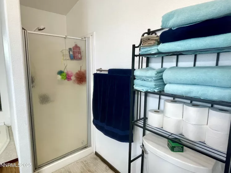8770 Ring, Battle Mountain, Nevada 89820, 3 Bedrooms Bedrooms, ,2 BathroomsBathrooms,Residential,Residential,Ring,250051277