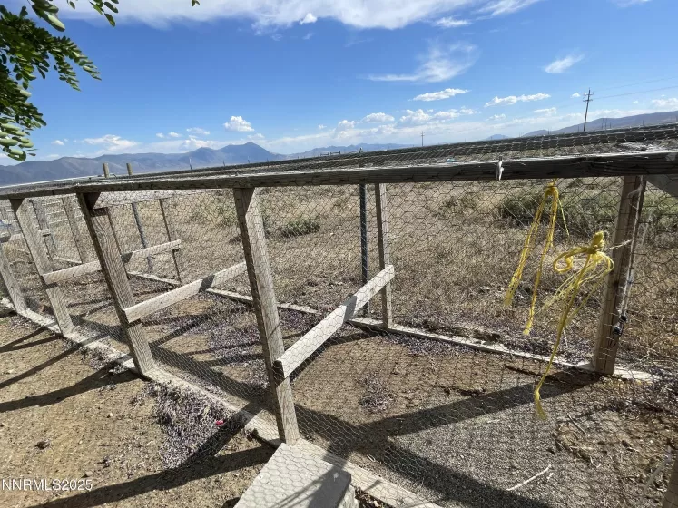 8770 Ring, Battle Mountain, Nevada 89820, 3 Bedrooms Bedrooms, ,2 BathroomsBathrooms,Residential,Residential,Ring,250051277