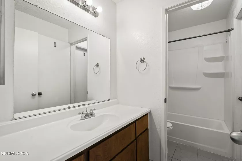960 ADRIAN, Sparks, Nevada 89431, 2 Bedrooms Bedrooms, ,2 BathroomsBathrooms,Residential,Residential,ADRIAN,250051278