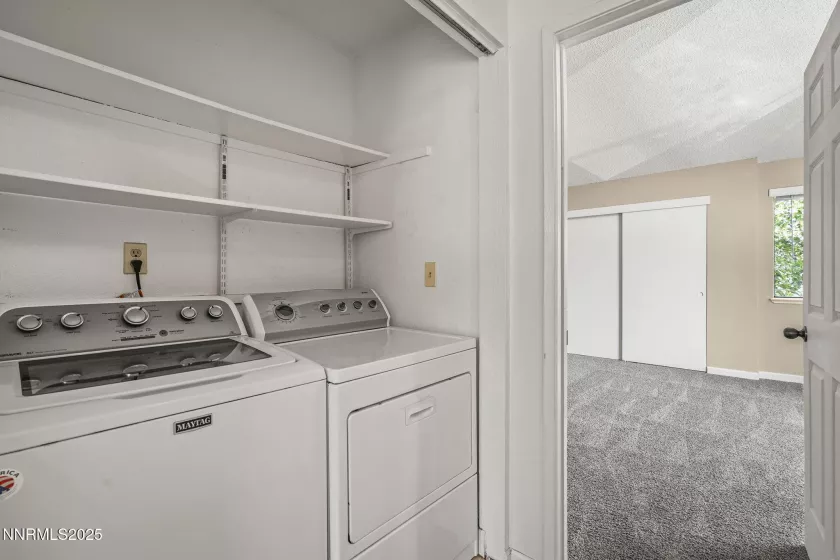 960 ADRIAN, Sparks, Nevada 89431, 2 Bedrooms Bedrooms, ,2 BathroomsBathrooms,Residential,Residential,ADRIAN,250051278