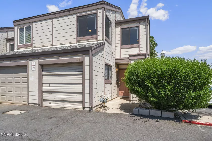 960 ADRIAN, Sparks, Nevada 89431, 2 Bedrooms Bedrooms, ,2 BathroomsBathrooms,Residential,Residential,ADRIAN,250051278