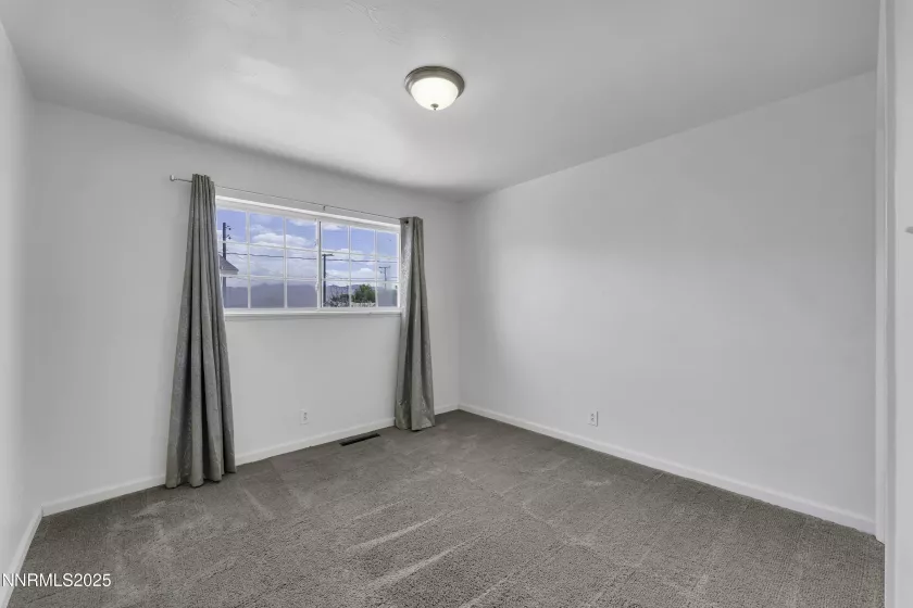 190 Cedar, Fernley, Nevada 89408, 3 Bedrooms Bedrooms, ,2 BathroomsBathrooms,Residential,Residential,Cedar,250051279