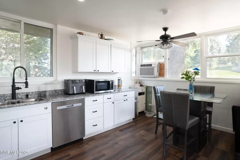 435 Ardmore, Reno, Nevada 89509, 3 Bedrooms Bedrooms, ,3 BathroomsBathrooms,Residential,Residential,Ardmore,250051282