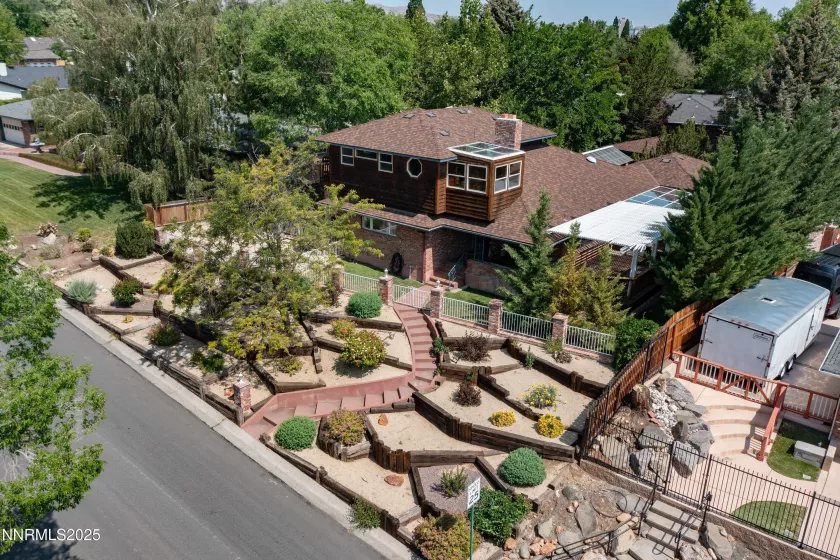 235 Country Club Dr, Reno, Nevada 89509, 4 Bedrooms Bedrooms, ,3 BathroomsBathrooms,Residential,Residential,Country Club Dr,250051291
