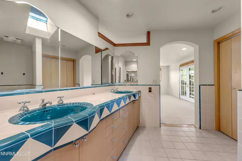 235 Country Club Dr, Reno, Nevada 89509, 4 Bedrooms Bedrooms, ,3 BathroomsBathrooms,Residential,Residential,Country Club Dr,250051291