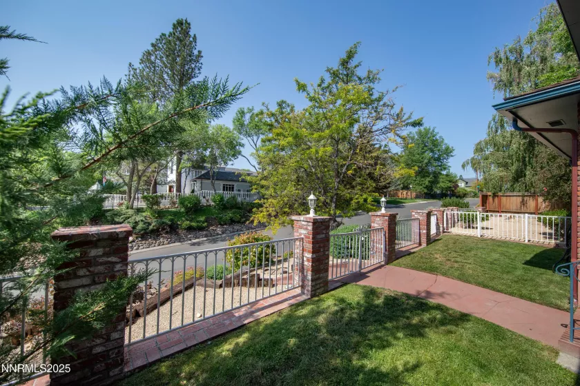 235 Country Club Dr, Reno, Nevada 89509, 4 Bedrooms Bedrooms, ,3 BathroomsBathrooms,Residential,Residential,Country Club Dr,250051291