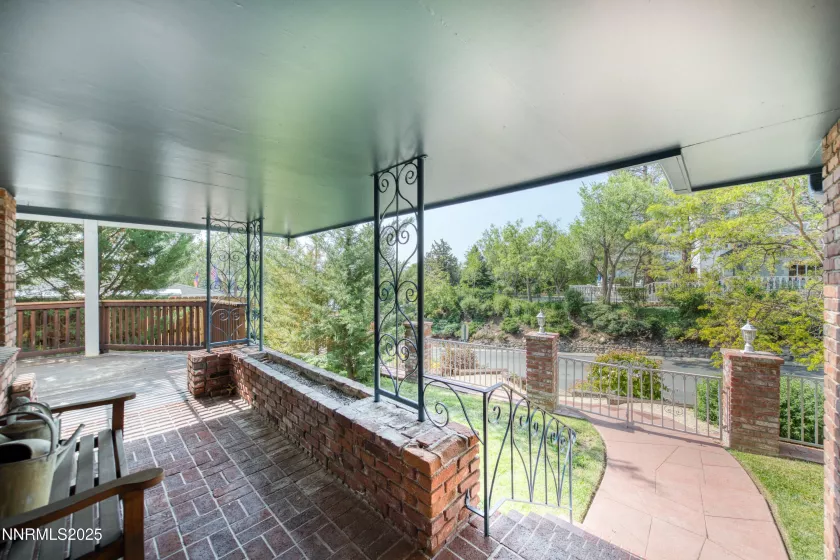 235 Country Club Dr, Reno, Nevada 89509, 4 Bedrooms Bedrooms, ,3 BathroomsBathrooms,Residential,Residential,Country Club Dr,250051291