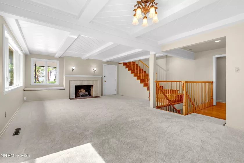235 Country Club Dr, Reno, Nevada 89509, 4 Bedrooms Bedrooms, ,3 BathroomsBathrooms,Residential,Residential,Country Club Dr,250051291