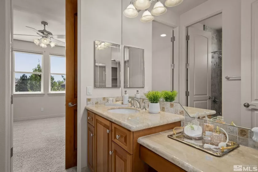 202 Paddington, Reno, Nevada 89511, 6 Bedrooms Bedrooms, ,5 BathroomsBathrooms,Residential,Residential,Paddington,250005863