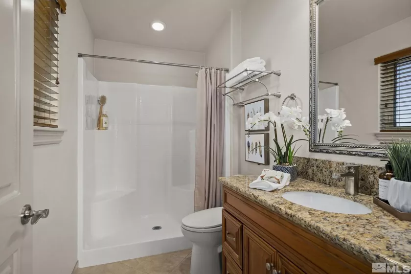 202 Paddington, Reno, Nevada 89511, 6 Bedrooms Bedrooms, ,5 BathroomsBathrooms,Residential,Residential,Paddington,250005863