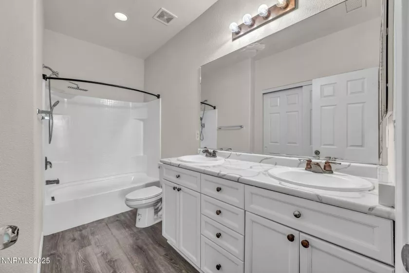 3074 Sterling Ridge, Sparks, Nevada 89431, 2 Bedrooms Bedrooms, ,3 BathroomsBathrooms,Residential,Residential,Sterling Ridge,250051296