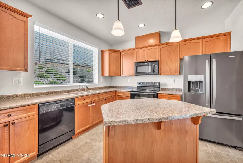 3074 Sterling Ridge, Sparks, Nevada 89431, 2 Bedrooms Bedrooms, ,3 BathroomsBathrooms,Residential,Residential,Sterling Ridge,250051296