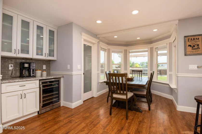 1131 Country Club, Minden, Nevada 89423, 4 Bedrooms Bedrooms, ,3 BathroomsBathrooms,Residential,Residential,Country Club,250051303