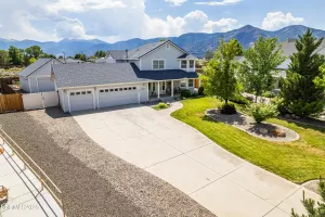 1131 Country Club, Minden, Nevada 89423, 4 Bedrooms Bedrooms, ,3 BathroomsBathrooms,Residential,Residential,Country Club,250051303