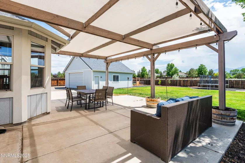 1131 Country Club, Minden, Nevada 89423, 4 Bedrooms Bedrooms, ,3 BathroomsBathrooms,Residential,Residential,Country Club,250051303