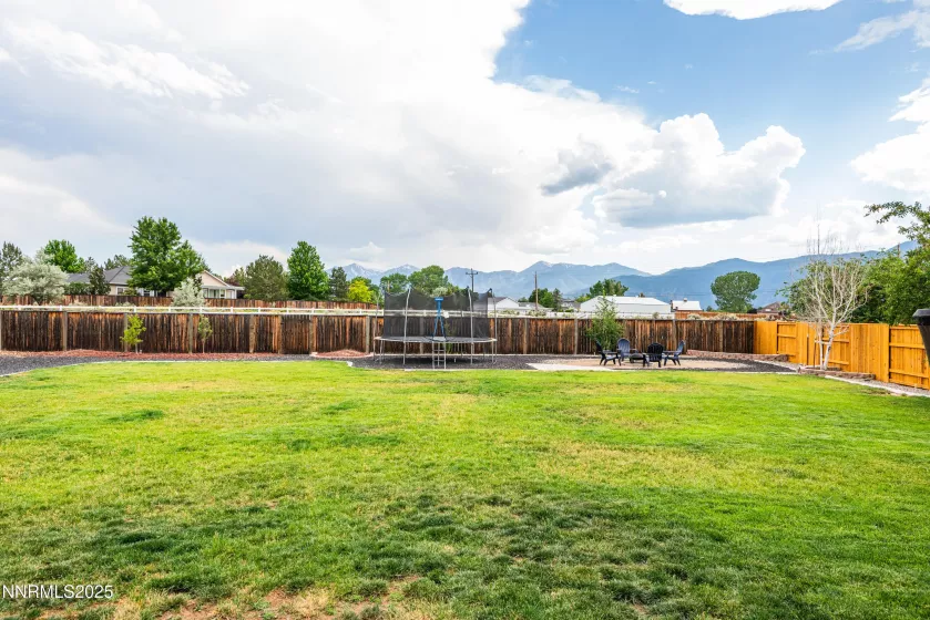 1131 Country Club, Minden, Nevada 89423, 4 Bedrooms Bedrooms, ,3 BathroomsBathrooms,Residential,Residential,Country Club,250051303