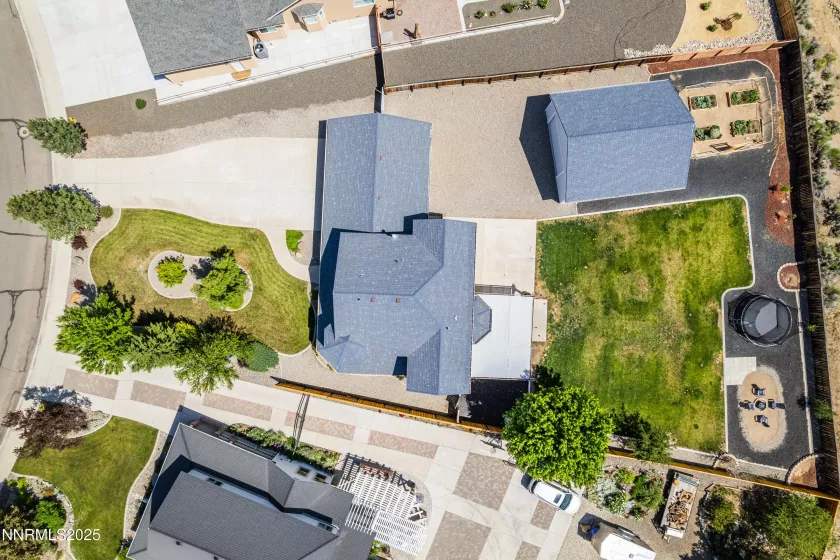 1131 Country Club, Minden, Nevada 89423, 4 Bedrooms Bedrooms, ,3 BathroomsBathrooms,Residential,Residential,Country Club,250051303