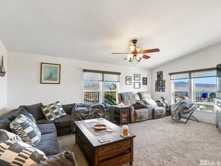 215 Golden Willow, Walker Lake, Nevada 89415, 2 Bedrooms Bedrooms, ,2 BathroomsBathrooms,Residential,Residential,Golden Willow,240015001