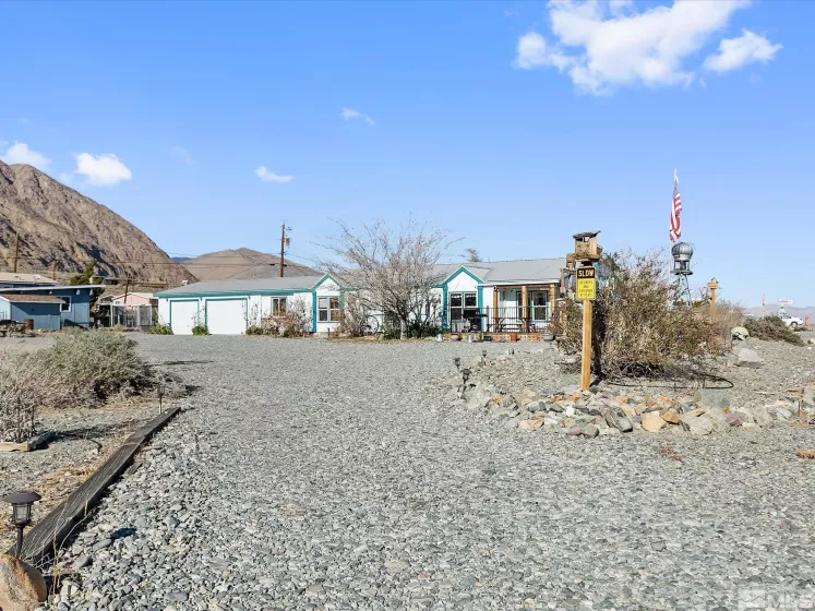 215 Golden Willow, Walker Lake, Nevada 89415, 2 Bedrooms Bedrooms, ,2 BathroomsBathrooms,Residential,Residential,Golden Willow,240015001