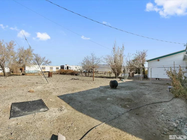 215 Golden Willow, Walker Lake, Nevada 89415, 2 Bedrooms Bedrooms, ,2 BathroomsBathrooms,Residential,Residential,Golden Willow,240015001