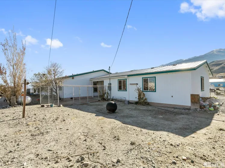 215 Golden Willow, Walker Lake, Nevada 89415, 2 Bedrooms Bedrooms, ,2 BathroomsBathrooms,Residential,Residential,Golden Willow,240015001