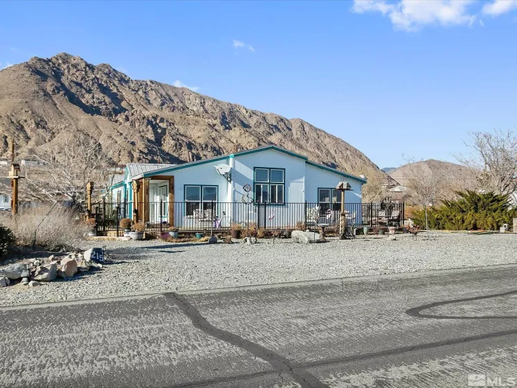 215 Golden Willow, Walker Lake, Nevada 89415, 2 Bedrooms Bedrooms, ,2 BathroomsBathrooms,Residential,Residential,Golden Willow,240015001