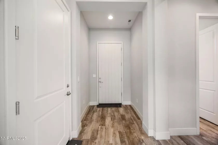 698 Raptor, Fernley, Nevada 89408, 3 Bedrooms Bedrooms, ,3 BathroomsBathrooms,Residential,Residential,Raptor,250051334
