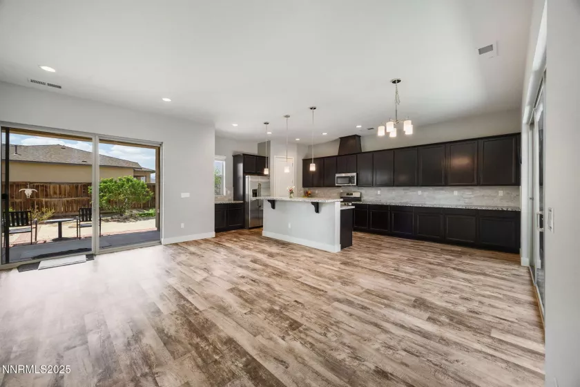 698 Raptor, Fernley, Nevada 89408, 3 Bedrooms Bedrooms, ,3 BathroomsBathrooms,Residential,Residential,Raptor,250051334