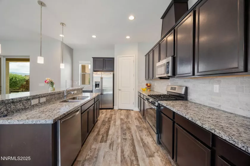 698 Raptor, Fernley, Nevada 89408, 3 Bedrooms Bedrooms, ,3 BathroomsBathrooms,Residential,Residential,Raptor,250051334