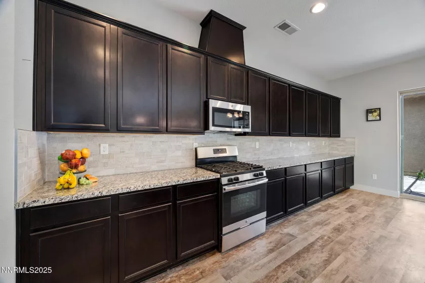 698 Raptor, Fernley, Nevada 89408, 3 Bedrooms Bedrooms, ,3 BathroomsBathrooms,Residential,Residential,Raptor,250051334